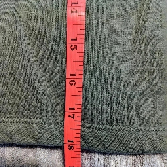 Walt Disney Oversized Boxy Crop‎ Sweatshirt Green Sz.M Cute Soft - Picture 4 of 6